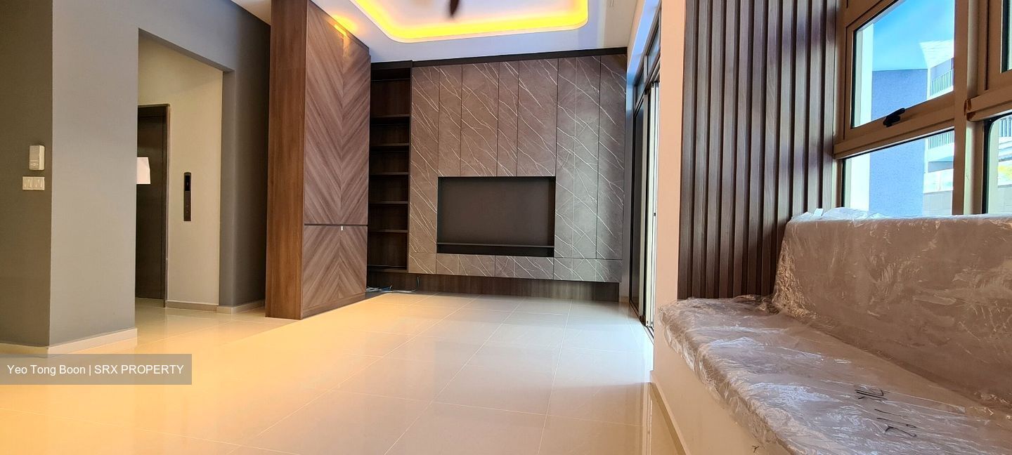 The Waterline (D19), Condominium #561876111